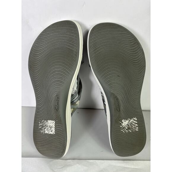 CLOUDSTEPPERS Clarks Womens 11 W Slide Comfort Sandals Mira Isle Green Camo - Picture 10 of 10